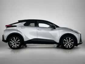 Toyota C-HR (2024) thumbnail 12