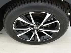 Toyota C-HR (2024) thumbnail 23