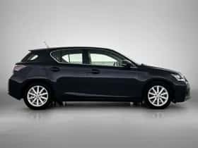Lexus CT (2012) thumbnail 11