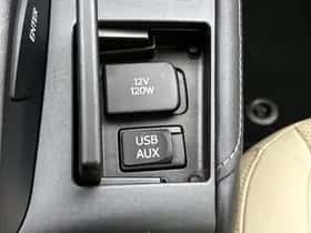 Lexus CT (2012) thumbnail 25