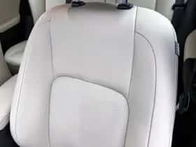 Lexus CT (2012) thumbnail 35