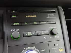 Lexus CT (2012) thumbnail 36