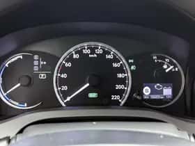 Lexus CT (2012) thumbnail 5