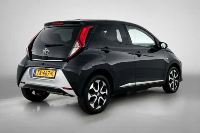 Toyota Aygo (2018) thumbnail 2