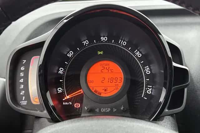 Toyota Aygo (2018) thumbnail 5