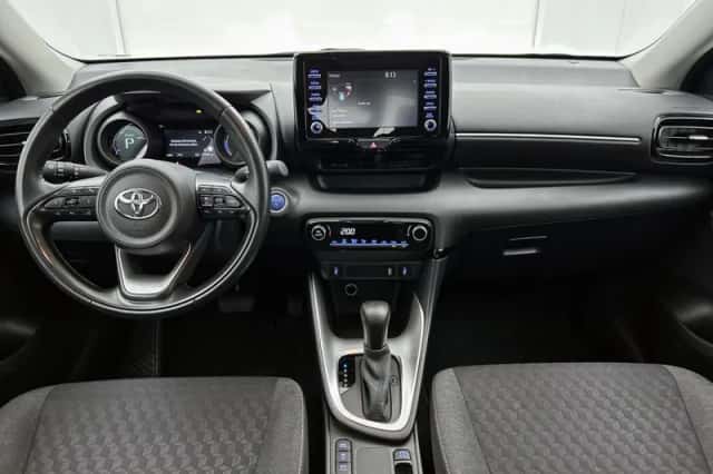 Toyota Yaris (2022) thumbnail 4