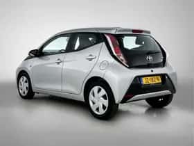 Toyota Aygo (2016) thumbnail 13