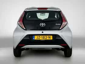 Toyota Aygo (2016) thumbnail 20