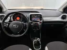 Toyota Aygo (2016) thumbnail 4