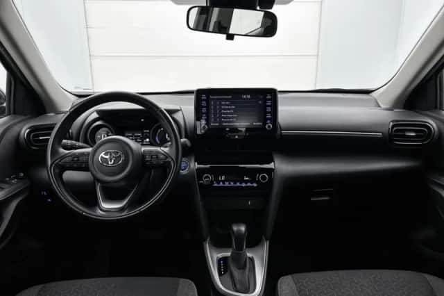 Toyota Yaris_Cross (2024) thumbnail 4