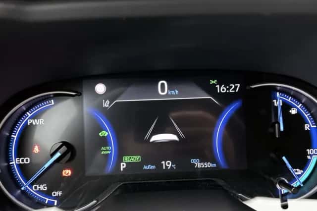 Toyota RAV4 (2022) thumbnail 5