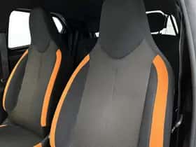 Toyota Aygo (2021) thumbnail 28