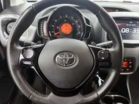 Toyota Aygo (2020) thumbnail 16