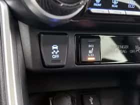 Toyota RAV4 (2022) thumbnail 18