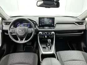 Toyota RAV4 (2022) thumbnail 4