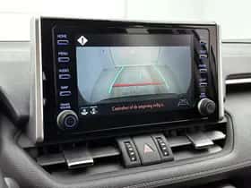 Toyota RAV4 (2022) thumbnail 8