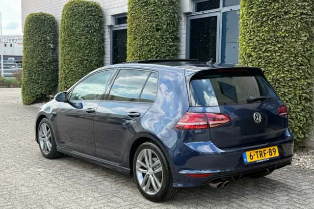 Volkswagen Golf (2014) thumbnail 3