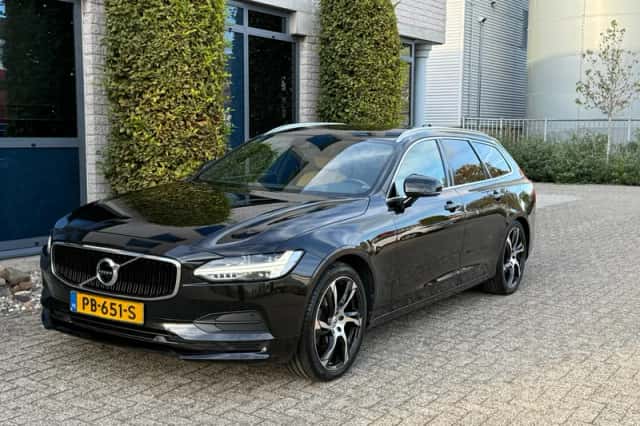 Volvo V90 (2017) thumbnail 1