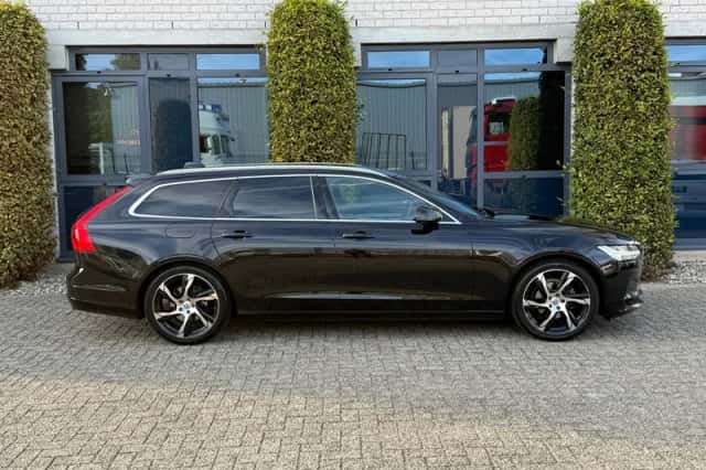 Volvo V90 (2017) thumbnail 5