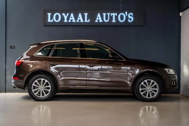 Audi Q5 (2016) thumbnail 3
