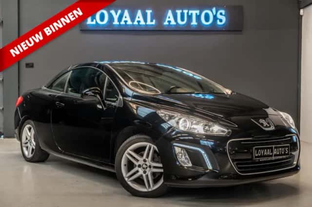 Peugeot 308 (2011) thumbnail 1