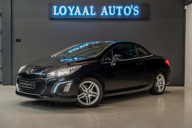 Peugeot 308 (2011) thumbnail 3