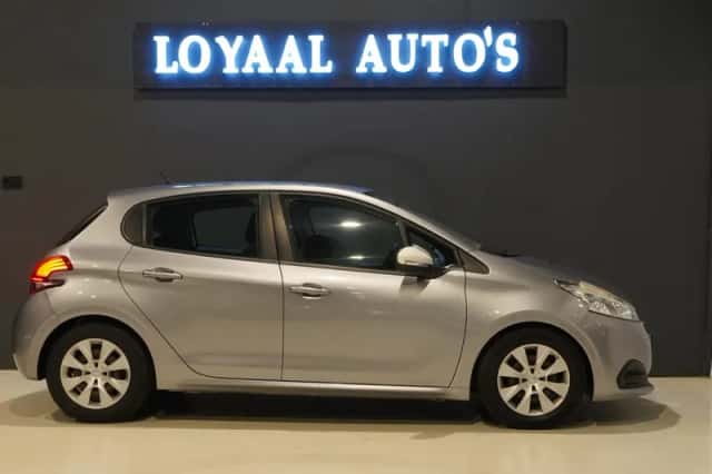 Peugeot 208 (2019) thumbnail 5