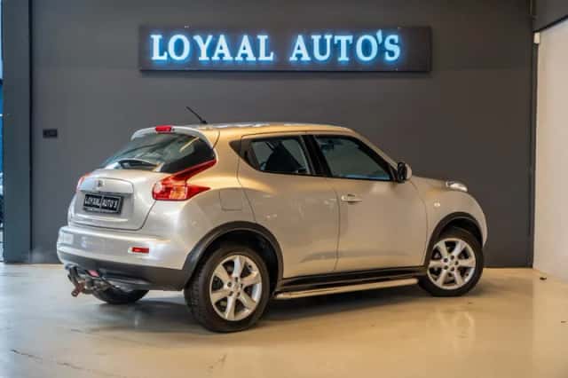 Nissan Juke (2011) thumbnail 2