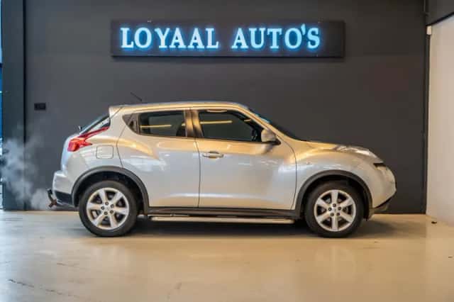 Nissan Juke (2011) thumbnail 6