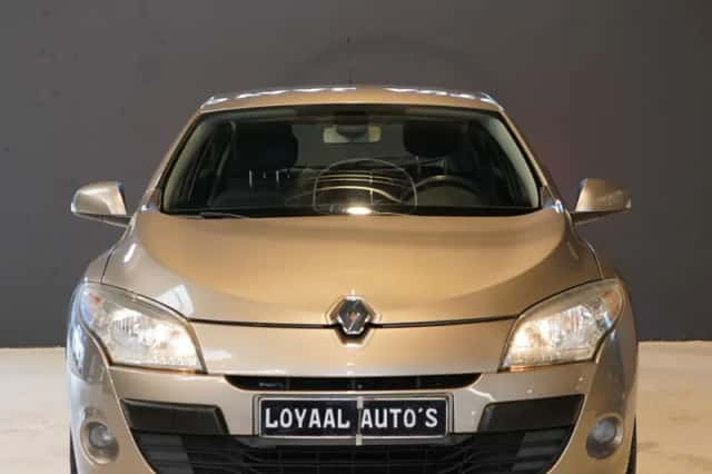 Renault Mégane (2009) thumbnail 3