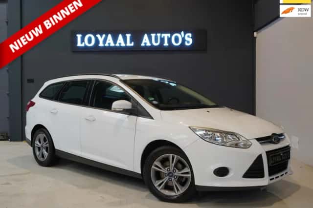 Ford Focus (2014) thumbnail 1