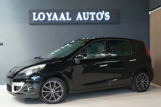 Renault Scénic (2011) thumbnail 4