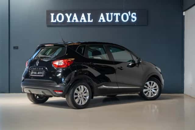 Renault Captur (2014) thumbnail 6