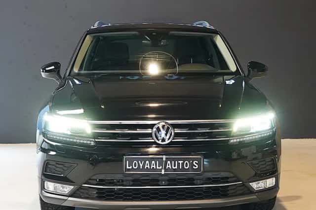 Volkswagen Tiguan (2017) thumbnail 3
