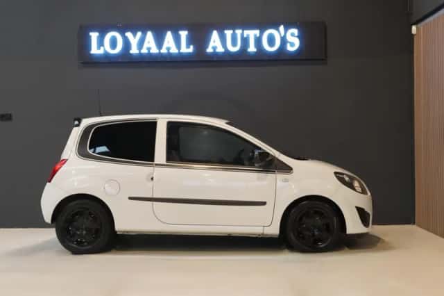 Renault Twingo (2011) thumbnail 3