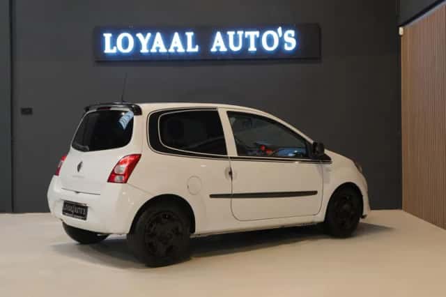 Renault Twingo (2011) thumbnail 5