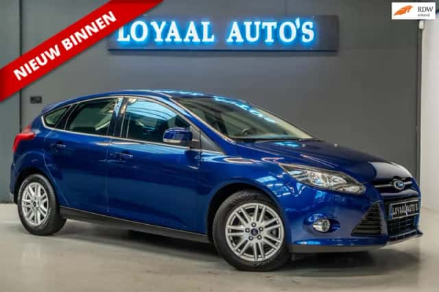 Ford Focus (2013) thumbnail 1