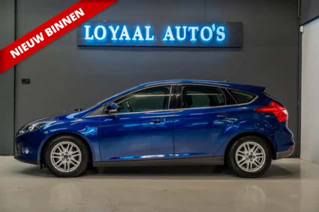 Ford Focus (2013) thumbnail 4