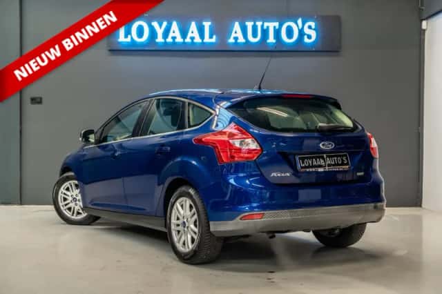 Ford Focus (2013) thumbnail 5