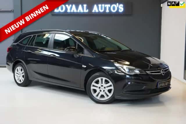 Opel Astra (2016) thumbnail 1