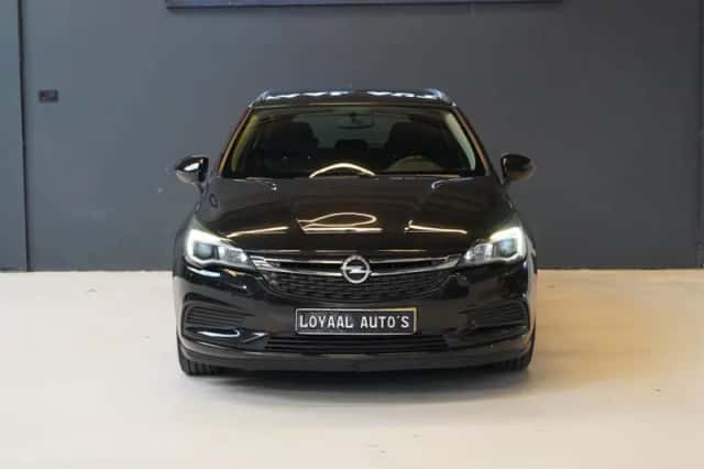 Opel Astra (2016) thumbnail 4