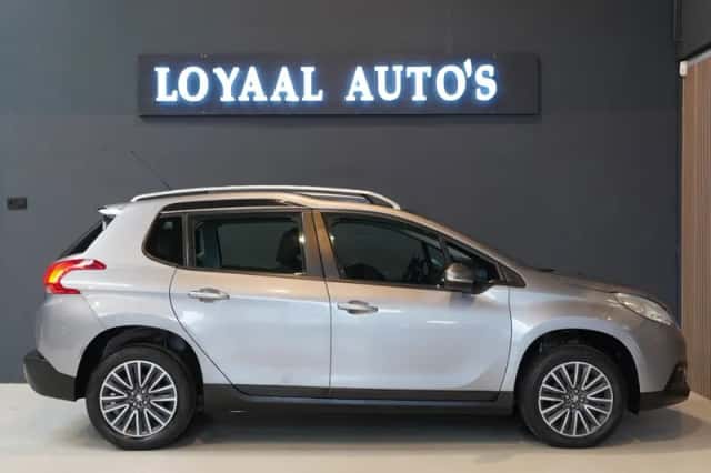 Peugeot 2008 (2016) thumbnail 6