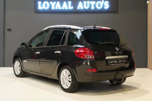 Renault Clio (2011) thumbnail 6