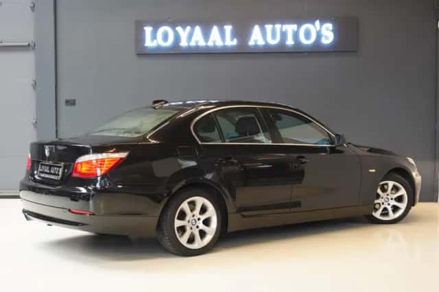 BMW 5-Serie (2009) thumbnail 6
