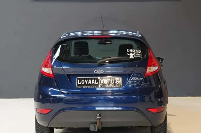 Ford Fiesta (2011) thumbnail 6