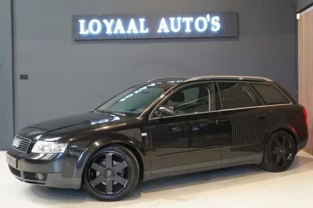 Audi A4 (2001) thumbnail 4