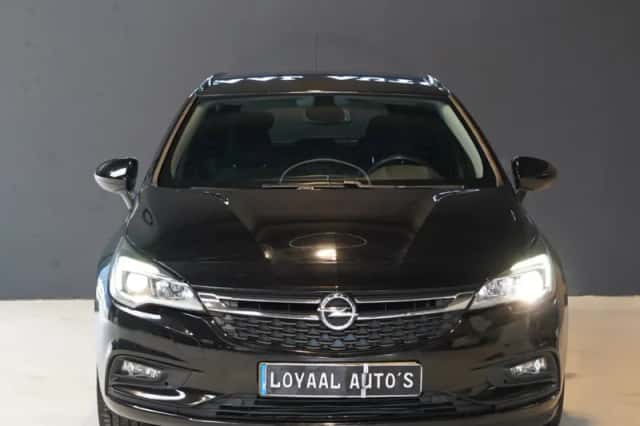 Opel Astra (2019) thumbnail 3