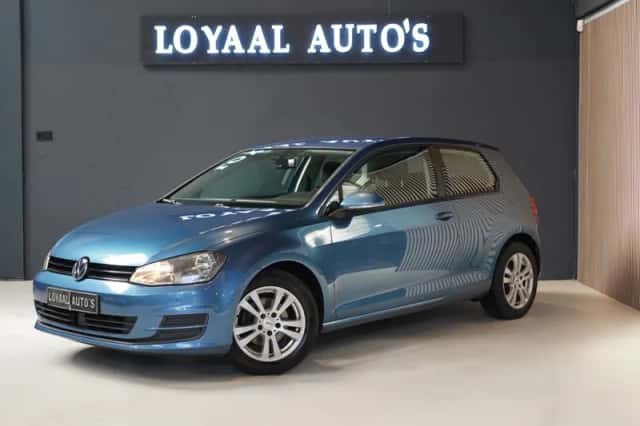 Volkswagen Golf (2013) thumbnail 4