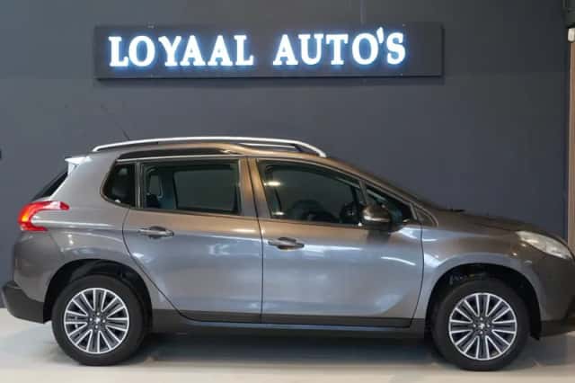 Peugeot 2008 (2016) thumbnail 6