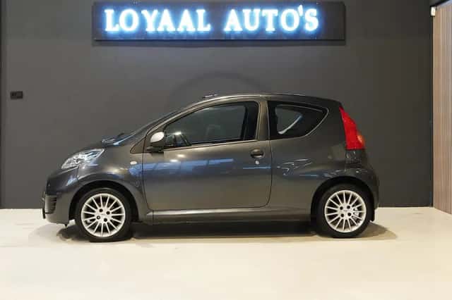 Peugeot 107 (2011) thumbnail 5